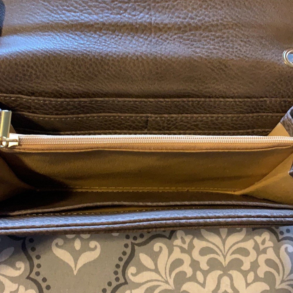 Wallet: never used - Picture 2 of 5